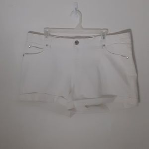 A.N.A Cuffed Shorts
